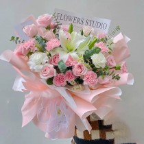 花束 粉 康乃馨玫瑰百合 B200