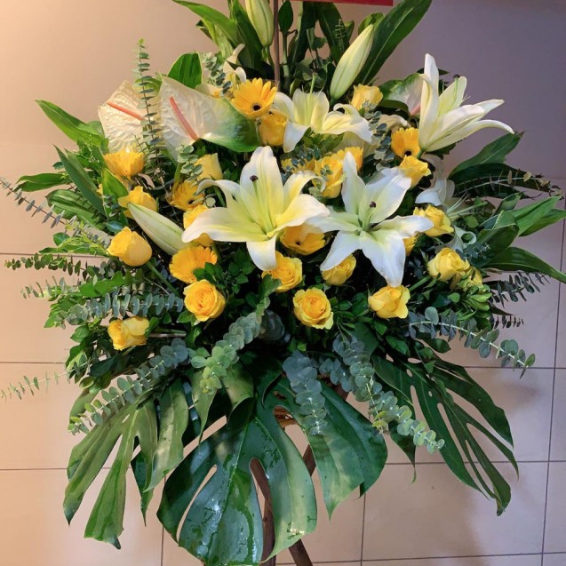 開張花籃 黃 玫瑰百合 G190